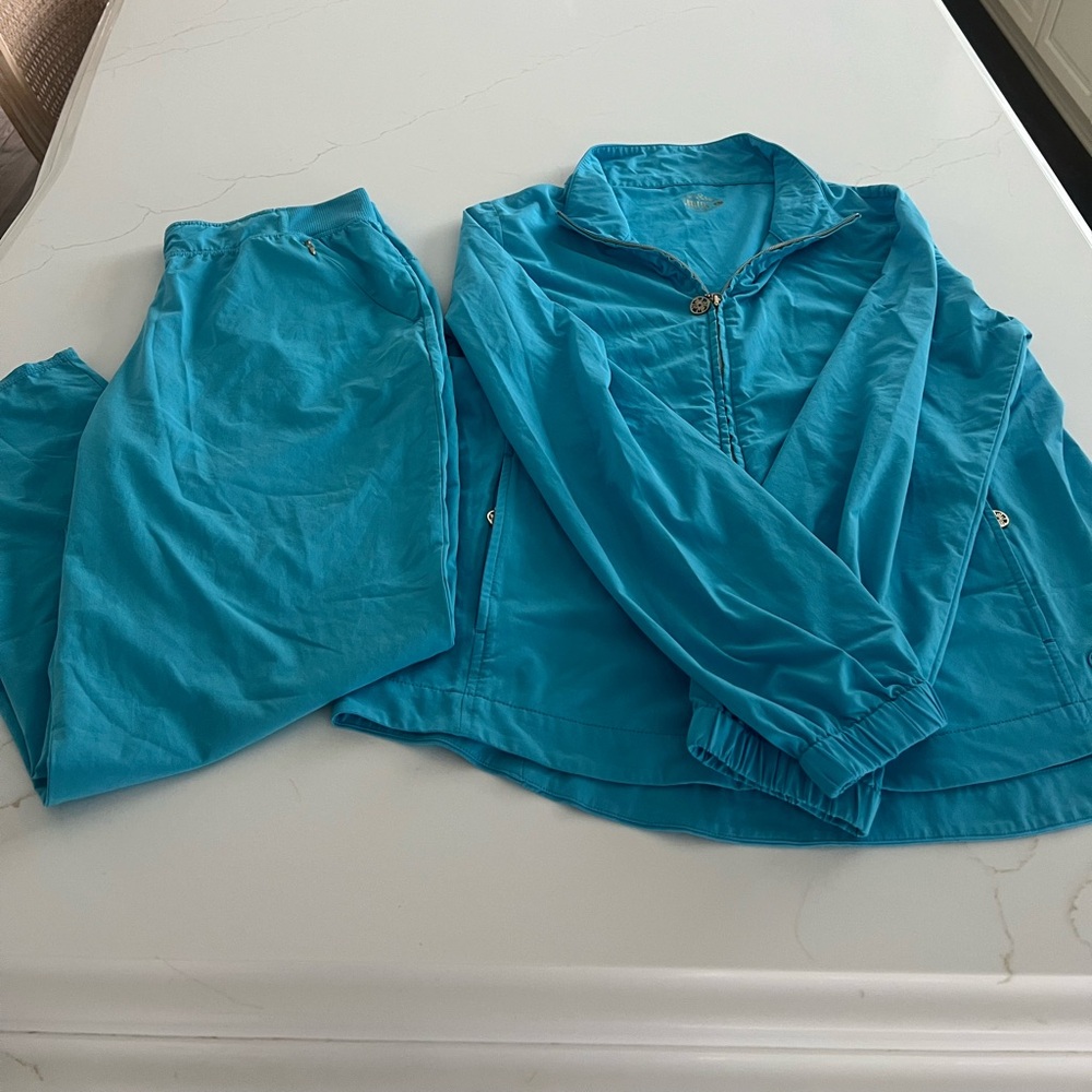 Lilly Pulitzer luxletic 2piece set blue great condition sz M/L